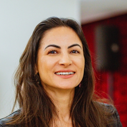 Débora Bastos de Oliveira